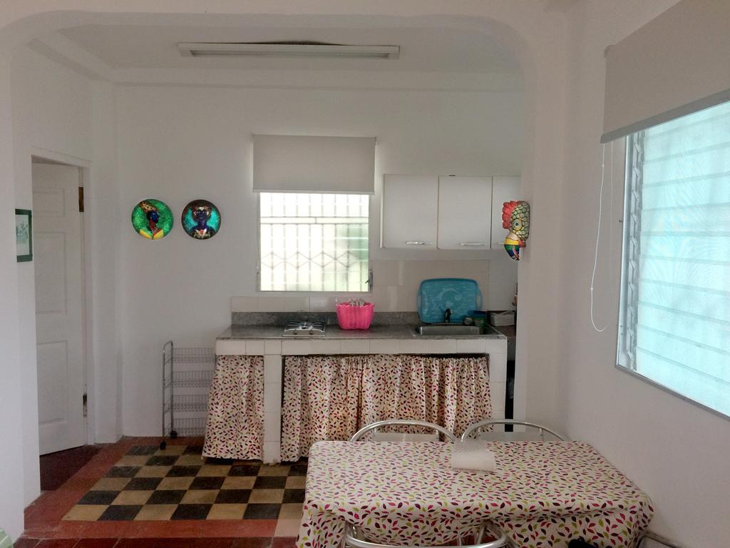 Casa Del Rayo Verde Hotelito Solidario Портобело Номер фото