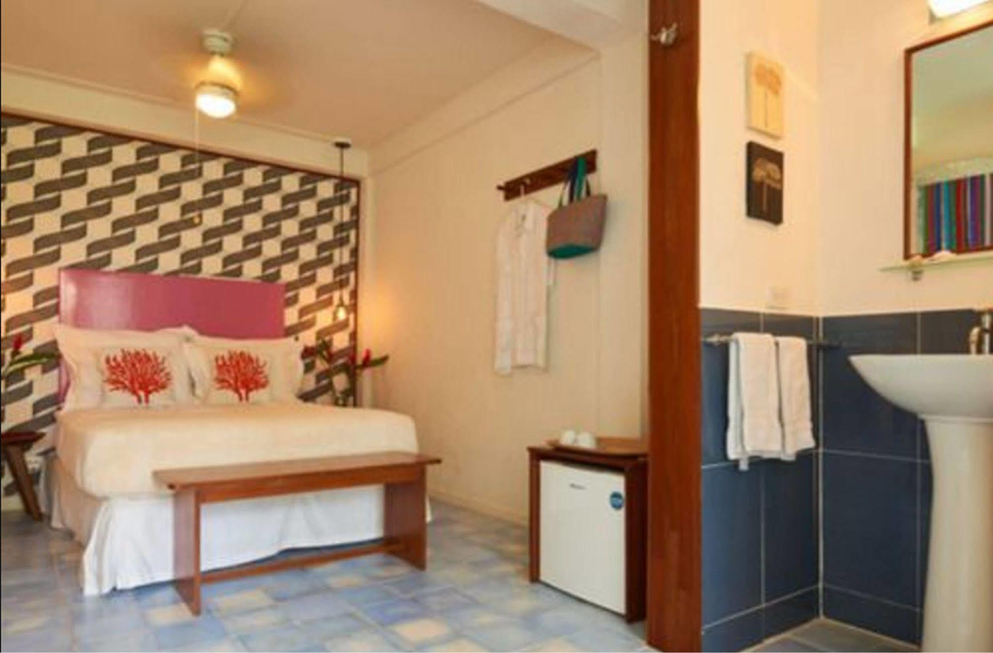 Casa Del Rayo Verde Hotelito Solidario Портобело Экстерьер фото